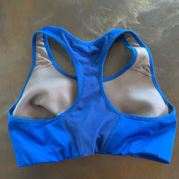 Nike Sports Bra - Picture 2 of 2